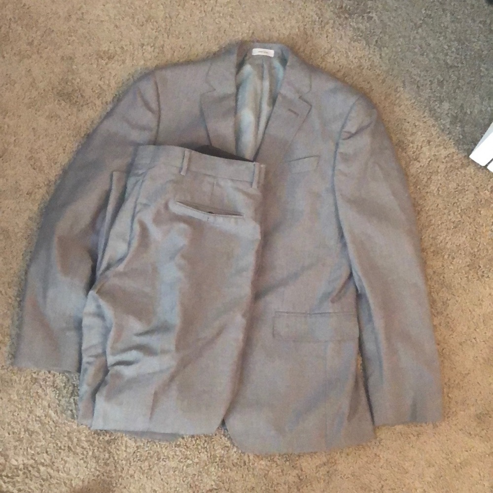 Slim fit j ferrar gray suit jacket and pants